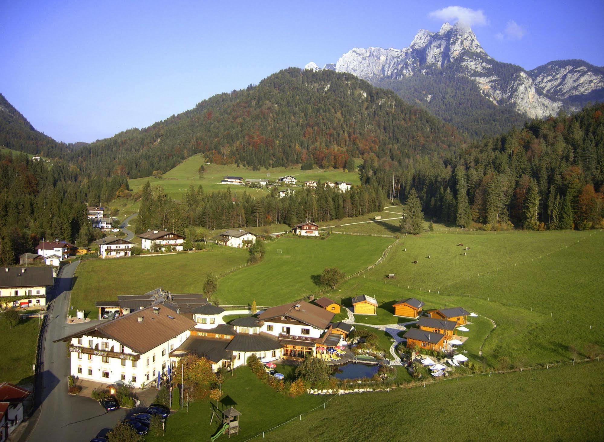 Hotel Vitaloase Zu Den Drei Bruedern Unken Exterior photo